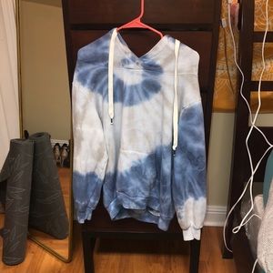 tie dye hoodie